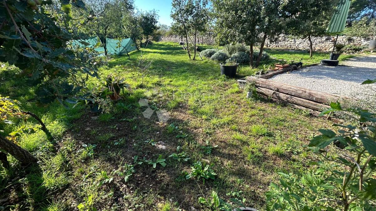 Terreno Veli vrh, Pula, 1.000m2