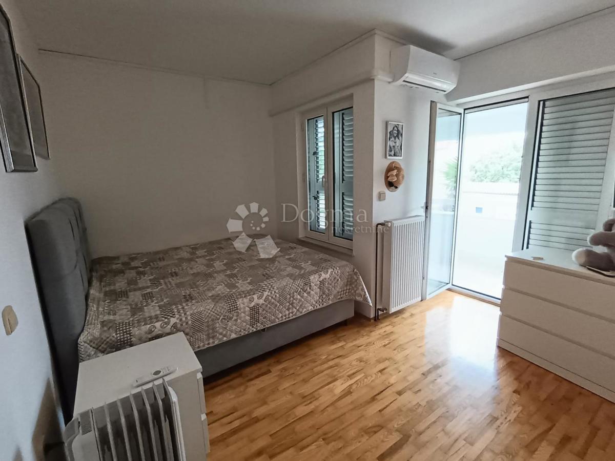 Casa Malinska, Malinska-Dubašnica, 350m2