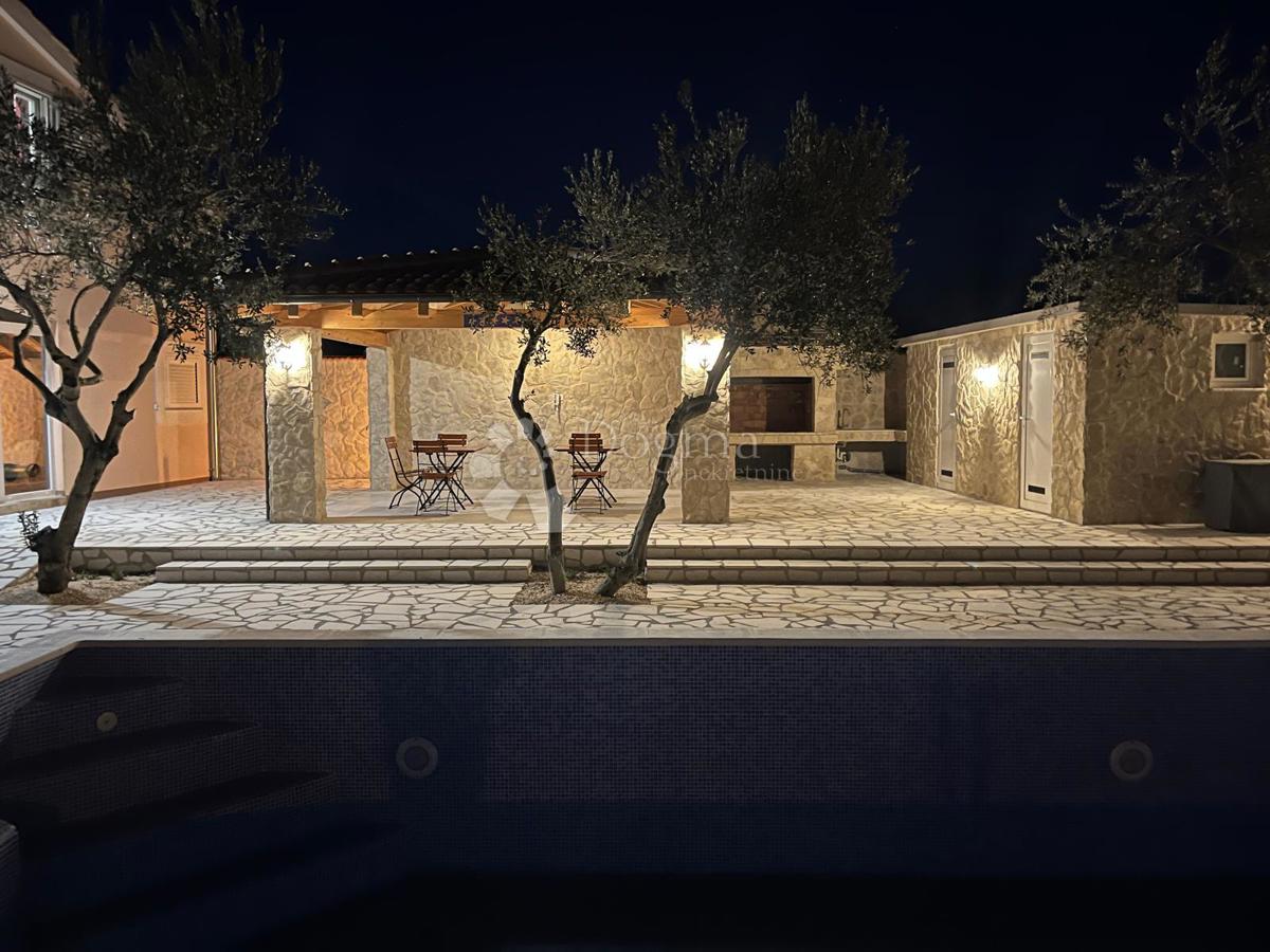 Casa Čista Mala, Vodice, 245m2