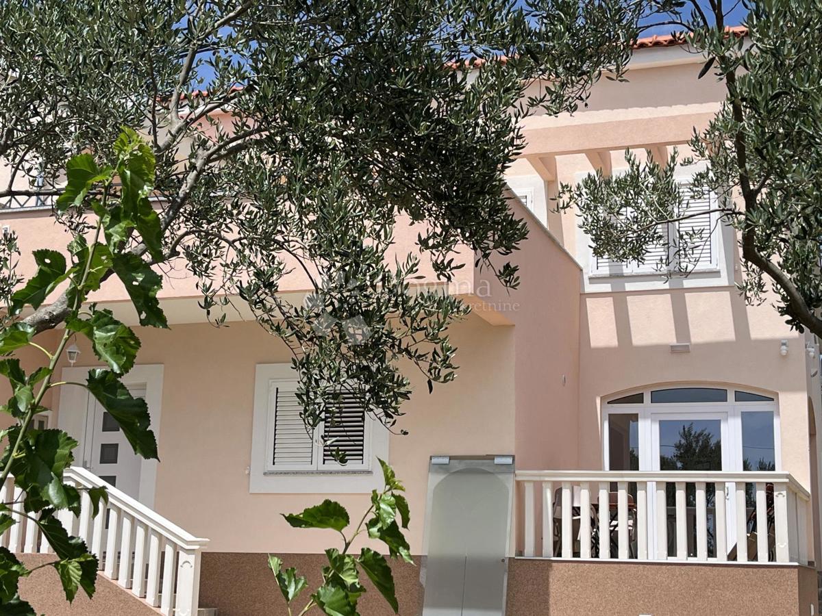 Casa Čista Mala, Vodice, 245m2