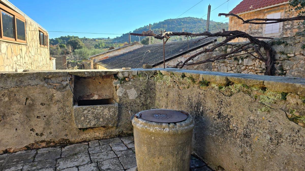 Casa Dračevica, Nerežišća, 120m2