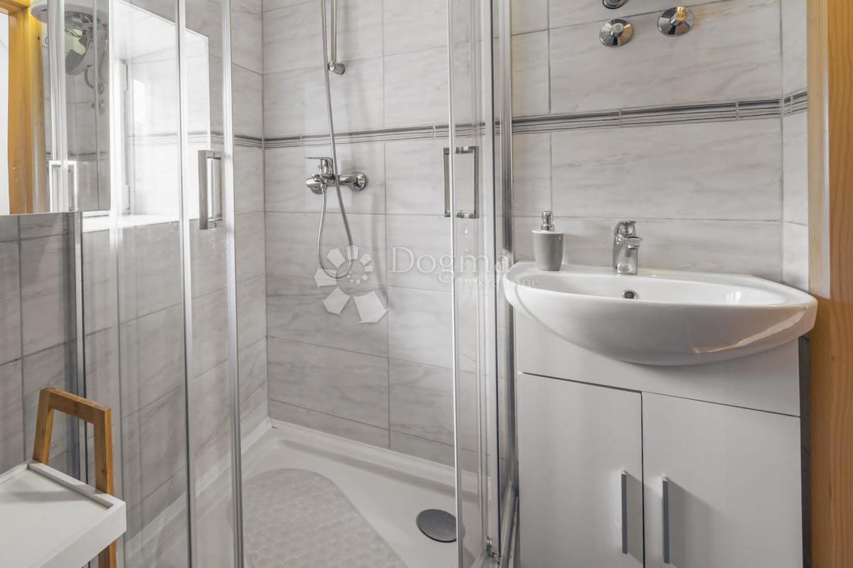 Casa Kaštel Stari, Kaštela, 125m2