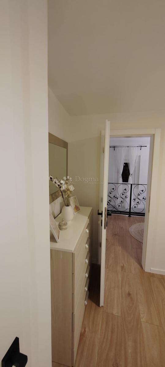 Casa Kaštel Stari, Kaštela, 125m2