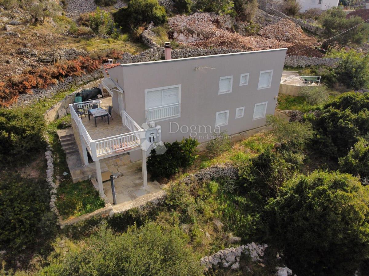 Casa Drvenik Veliki, Trogir - Okolica, 105m2