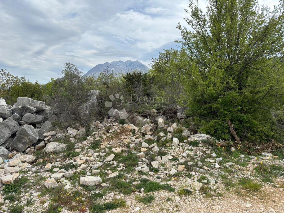 Terreno edificabile Žeževica, Šestanovac, 400m2