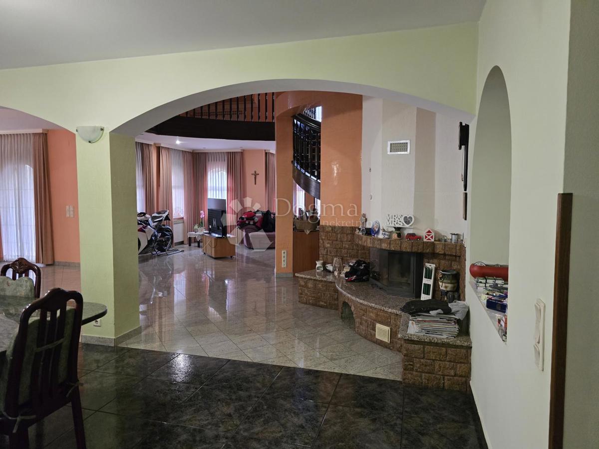 Casa Sveti Ivan Zelina, 400m2