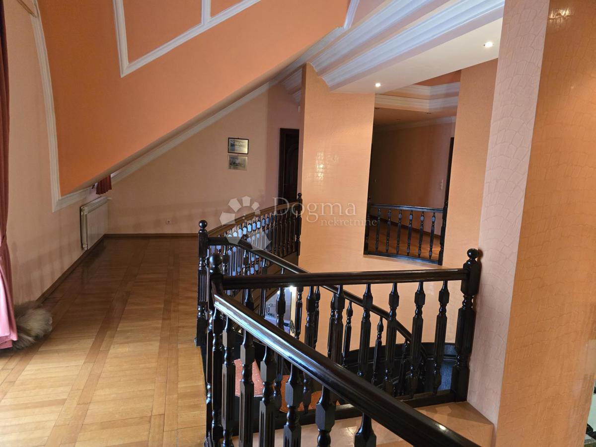 Casa Sveti Ivan Zelina, 400m2