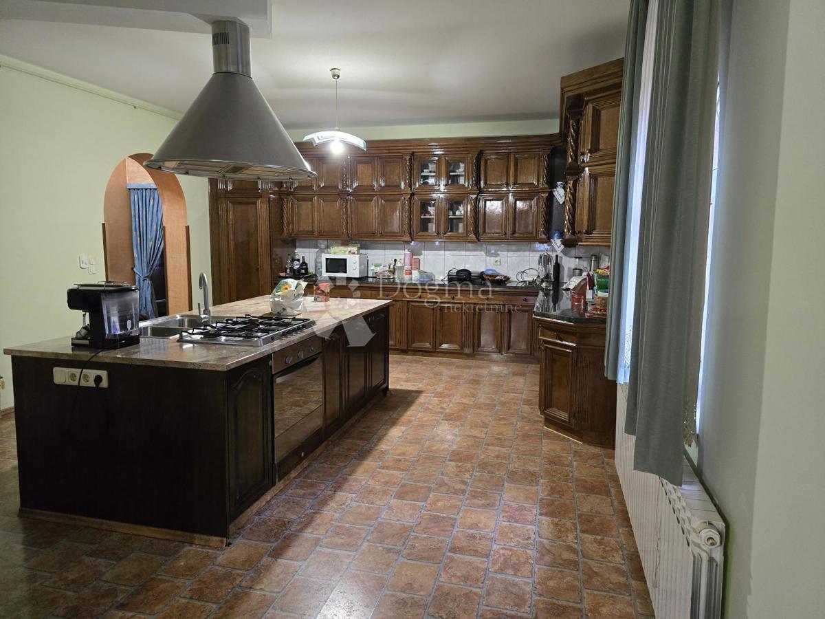 Casa Sveti Ivan Zelina, 400m2