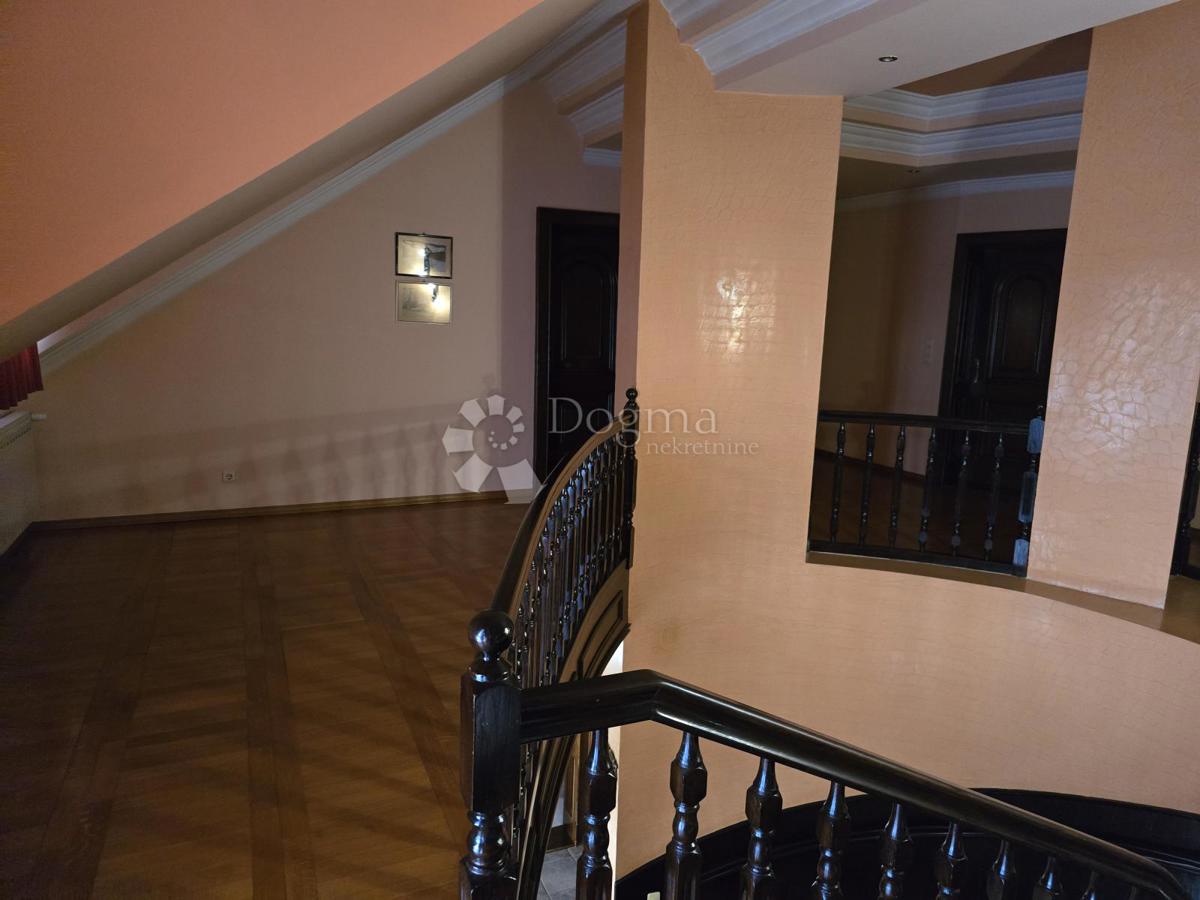 Casa Sveti Ivan Zelina, 400m2