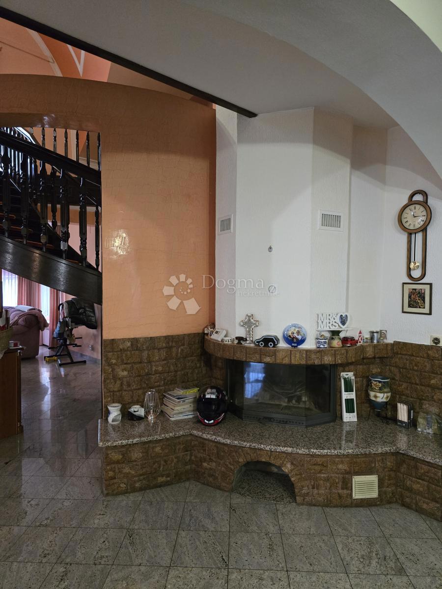 Casa Sveti Ivan Zelina, 400m2