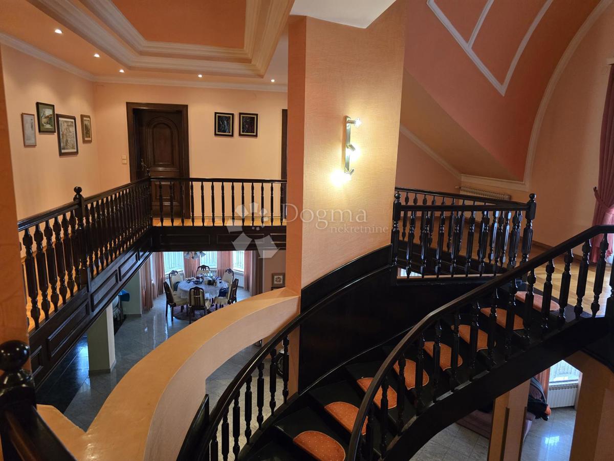 Casa Sveti Ivan Zelina, 400m2