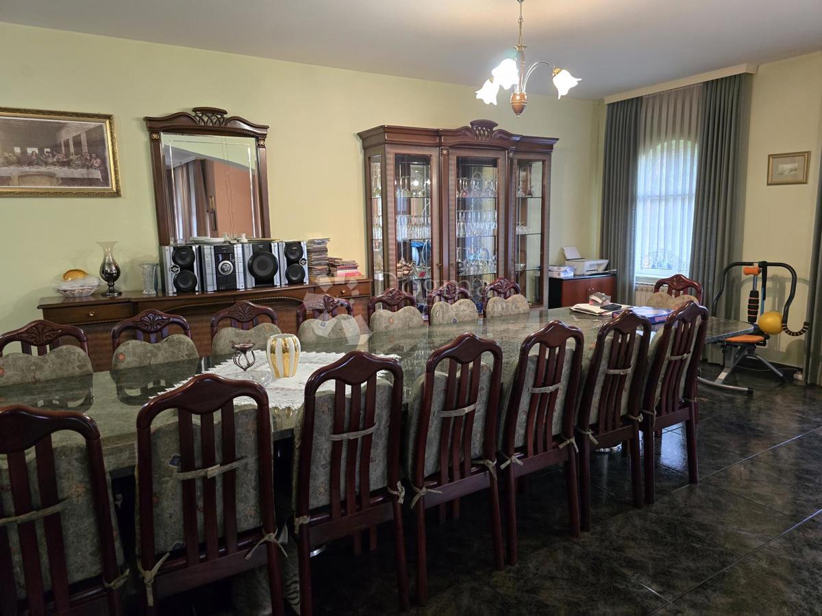 Casa Sveti Ivan Zelina, 400m2