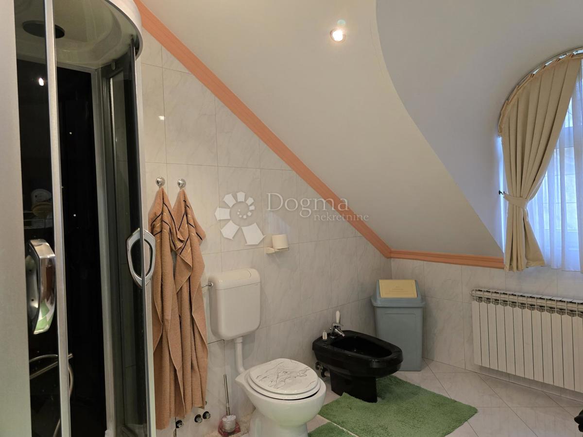 Casa Sveti Ivan Zelina, 400m2