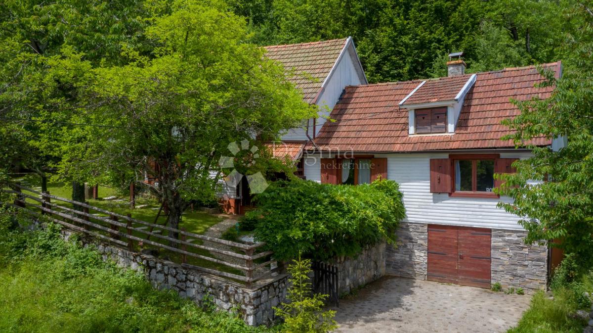 Casa Velika Lešnica, Delnice, 115m2