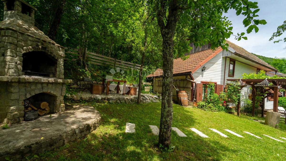 Casa Velika Lešnica, Delnice, 115m2