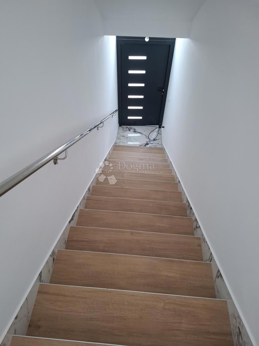 Appartamento Privlaka, 136m2