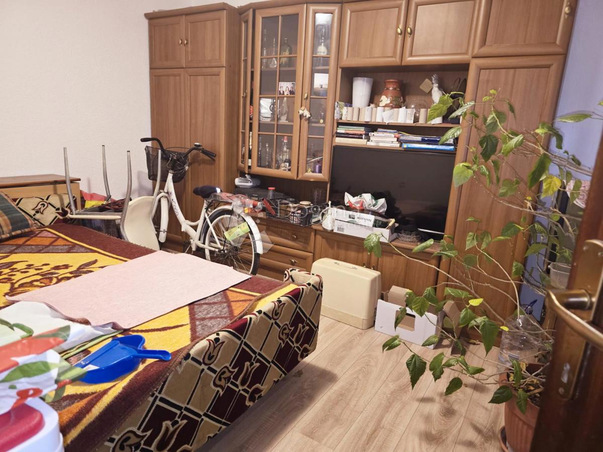 Casa Kozari put, Peščenica - Žitnjak, 300m2