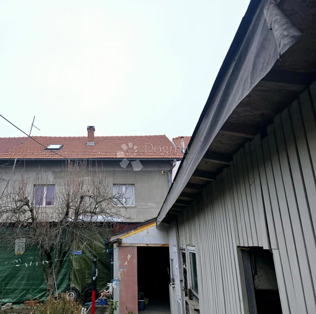 Casa Kozari put, Peščenica - Žitnjak, 300m2