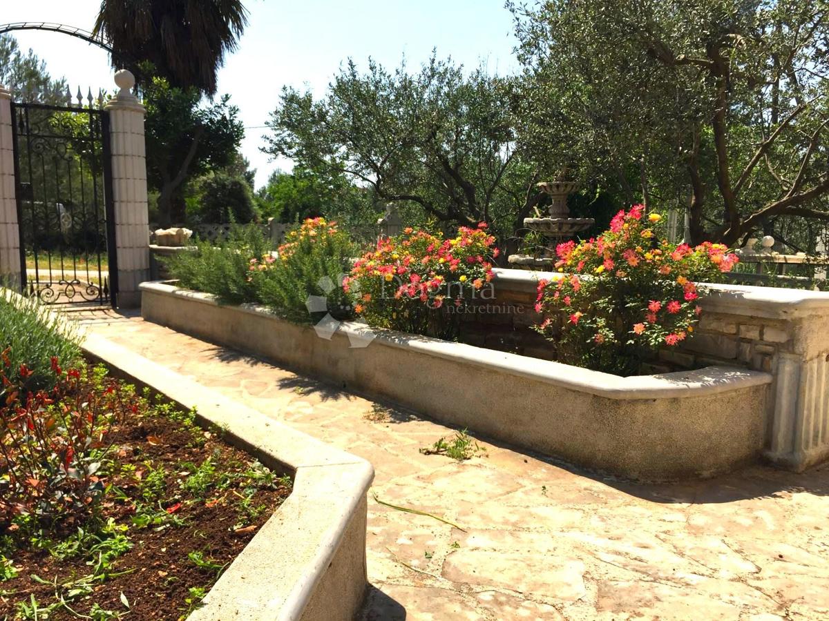  Casa indipendente (3 appartamenti) Pakoštane - vista mare