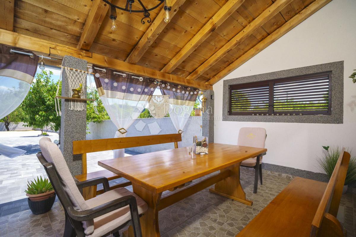 Casa Gaćelezi, Vodice, 71m2
