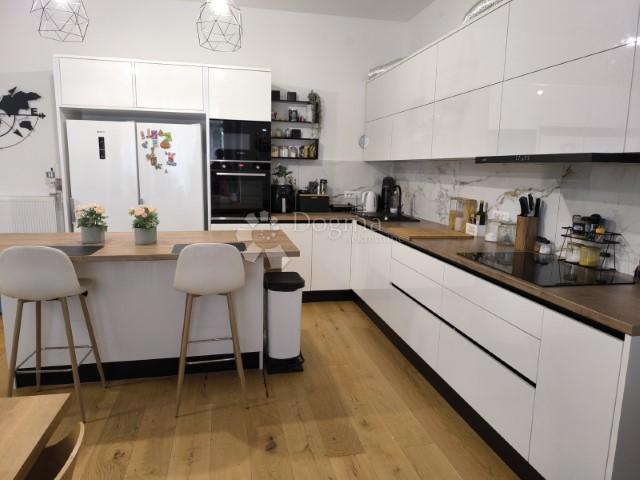 Allogio Centar, Rijeka, 159,77m2