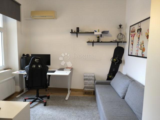 Allogio Centar, Rijeka, 159,77m2