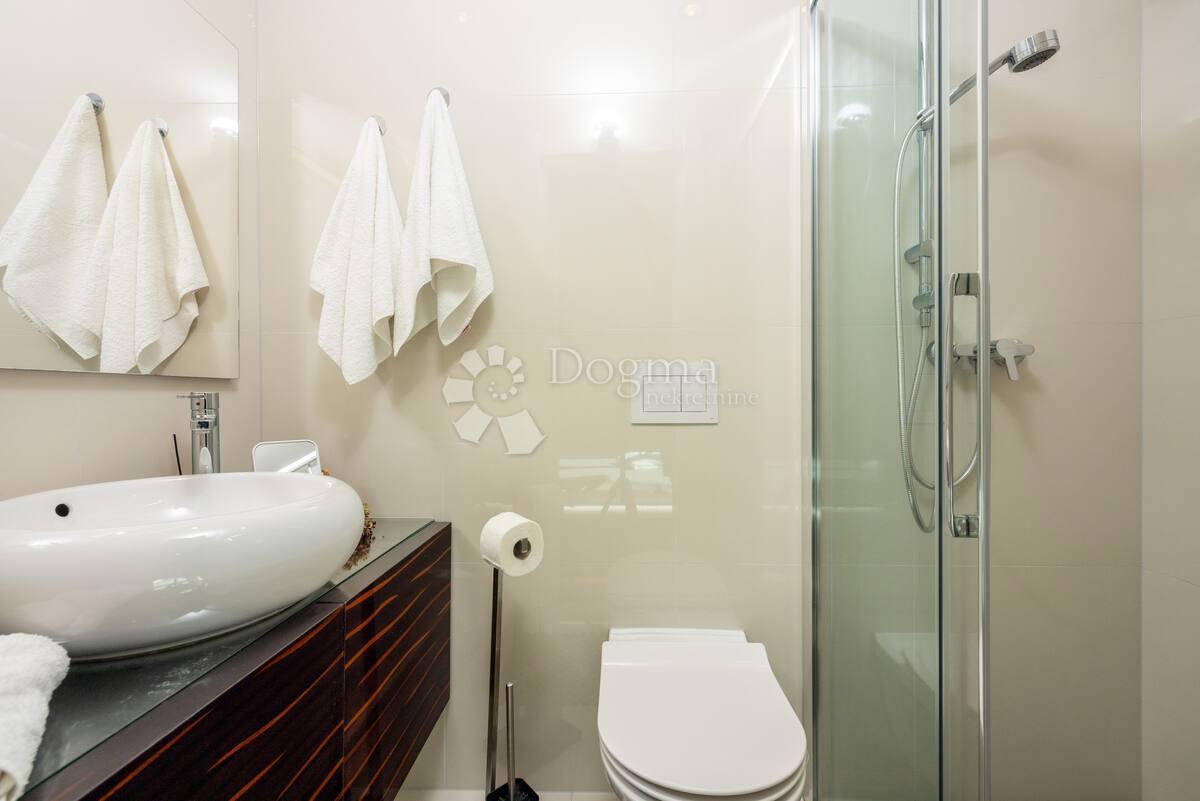 Appartamento Malinska, Malinska-Dubašnica, 63m2