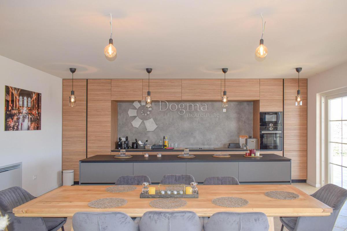 Casa Poreč, 300m2