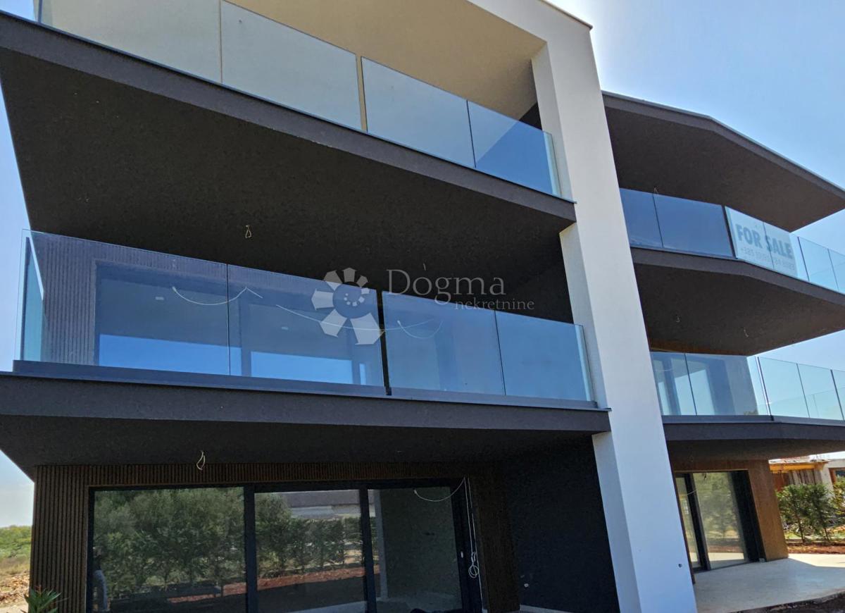 Umago, nuova costruzione di alta qualità a 10 minuti dal mare