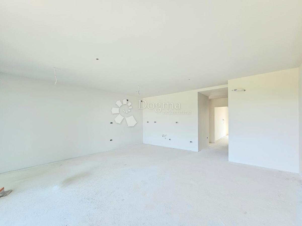 Umago, nuova costruzione di alta qualità a 10 minuti dal mare