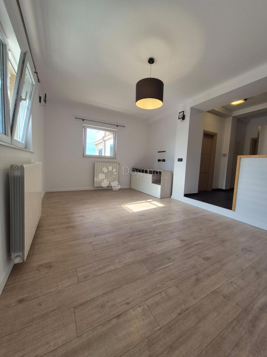 Allogio Drenova, Rijeka, 70m2