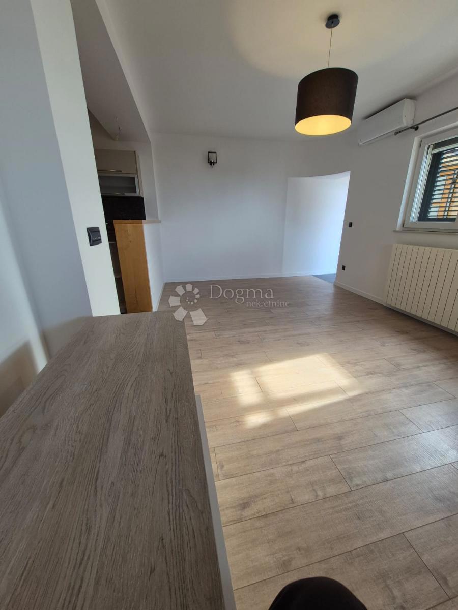 Allogio Drenova, Rijeka, 70m2