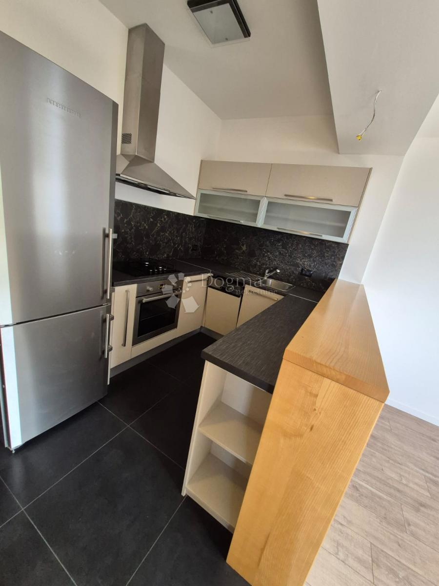 Allogio Drenova, Rijeka, 70m2