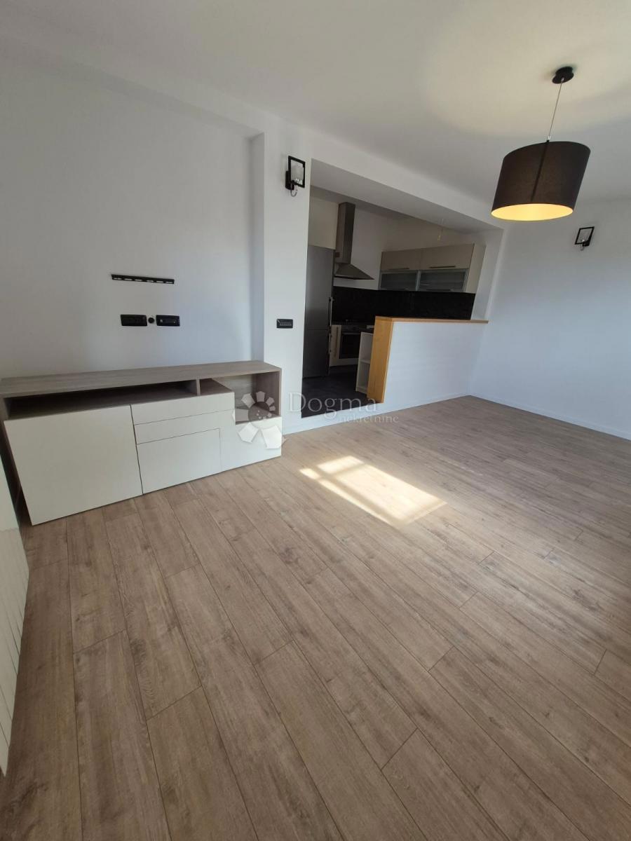 Allogio Drenova, Rijeka, 70m2