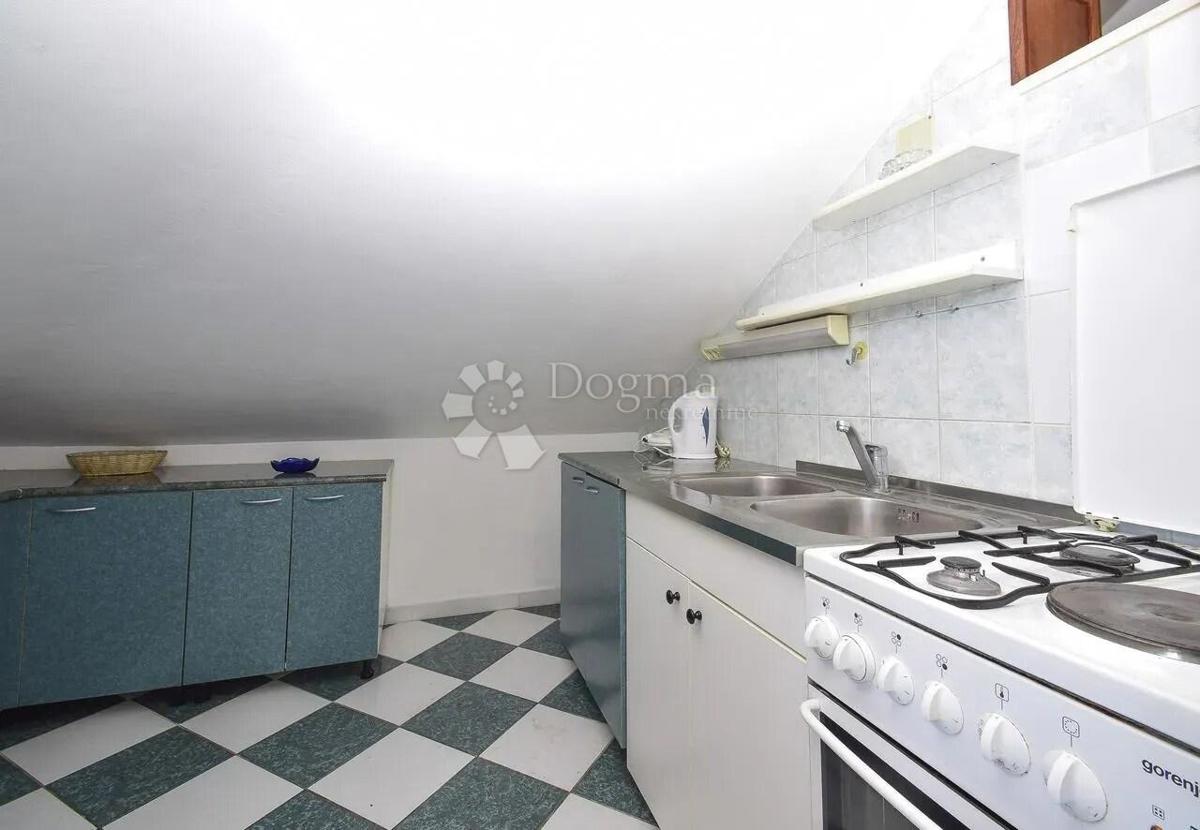 Casa Okrug Donji, Okrug, 525m2