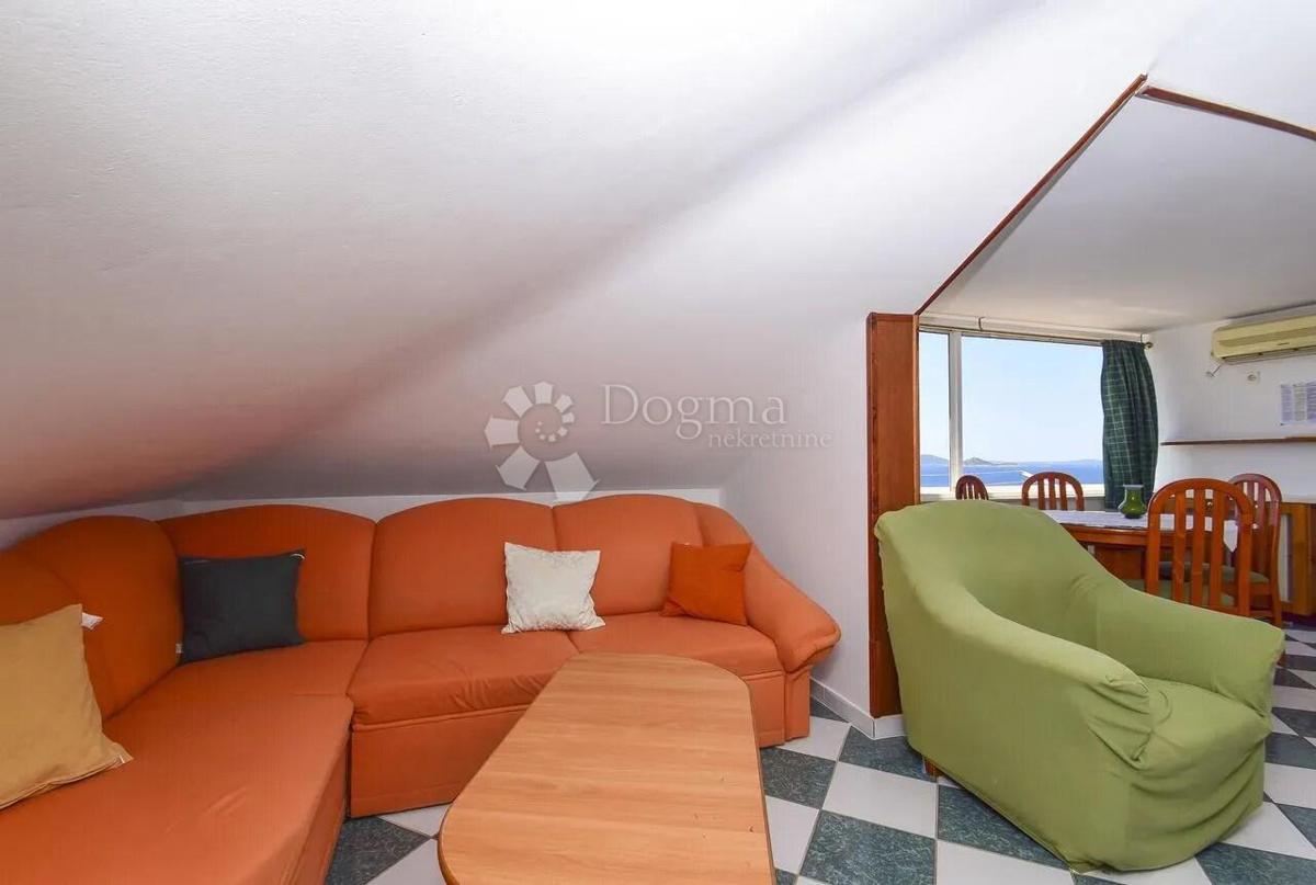 Casa Okrug Donji, Okrug, 525m2