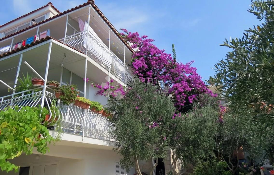 Casa Okrug Donji, Okrug, 525m2