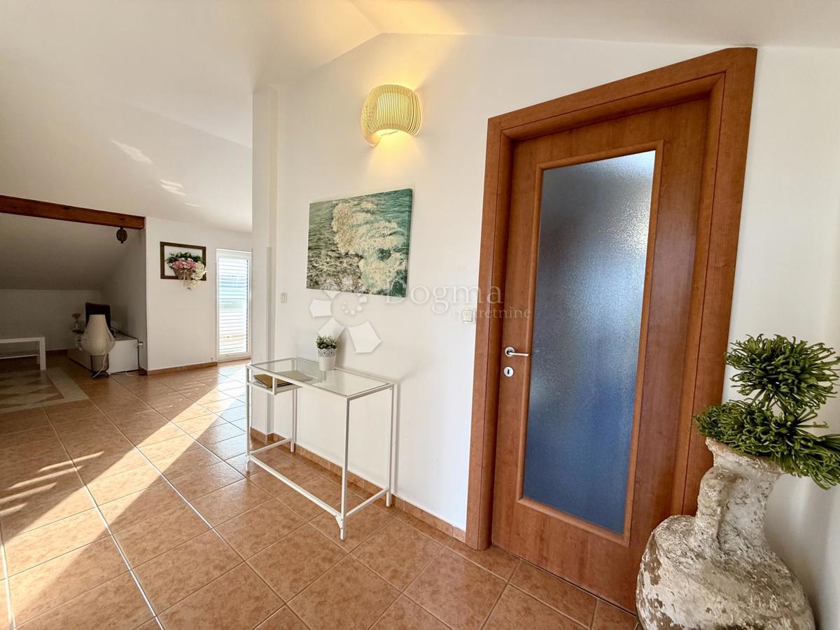 Appartamento Jadranovo, Crikvenica, 98m2