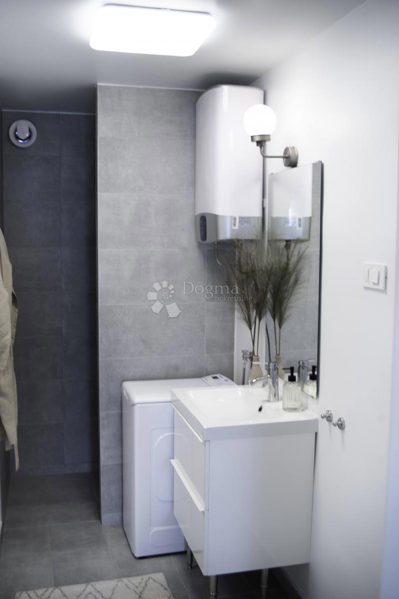 Allogio Rogoznica, 71.84m2