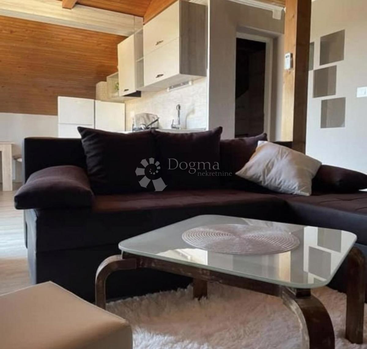 Casa Donja Dubrava, 400,88m2