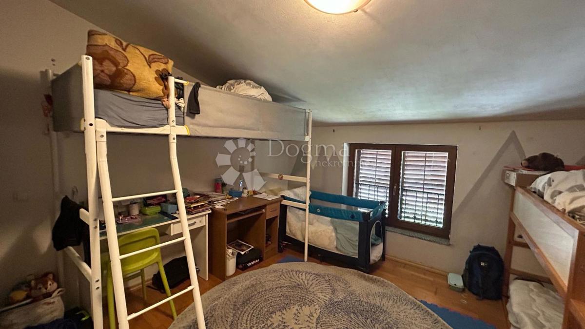 Appartamento con due camere da letto e loggia - 83m2 - Dignano