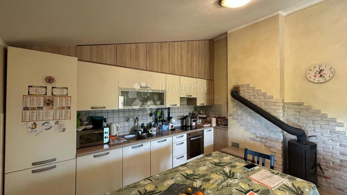 Appartamento con due camere da letto e loggia - 83m2 - Dignano