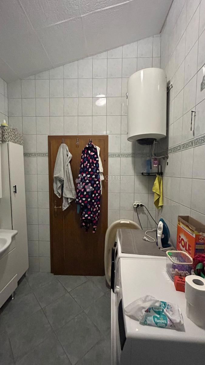 Appartamento con due camere da letto e loggia - 83m2 - Dignano