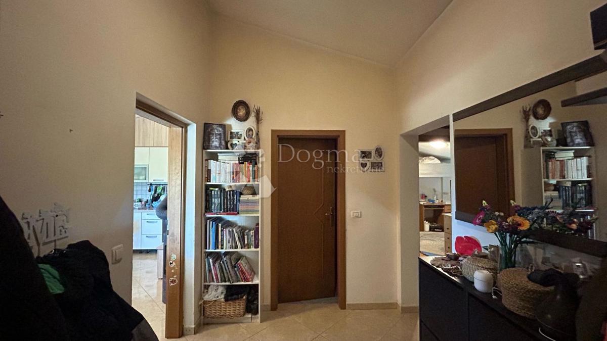 Appartamento con due camere da letto e loggia - 83m2 - Dignano