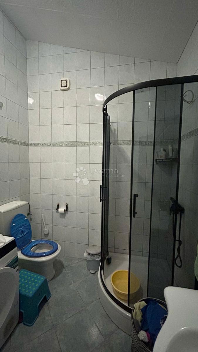 Appartamento con due camere da letto e loggia - 83m2 - Dignano