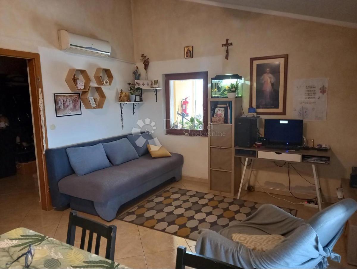 Appartamento con due camere da letto e loggia - 83m2 - Dignano