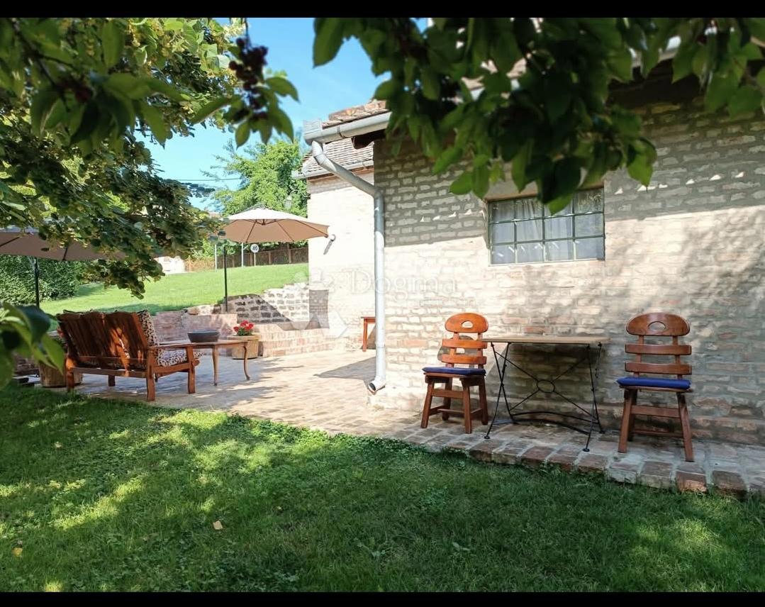 Casa Suza, Kneževi Vinogradi, 214m2