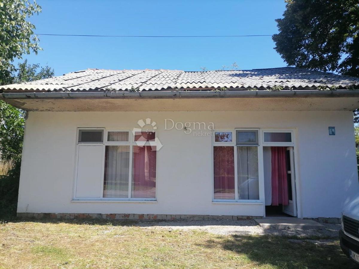 Casa Bilaj, Gospić - Okolica, 110m2