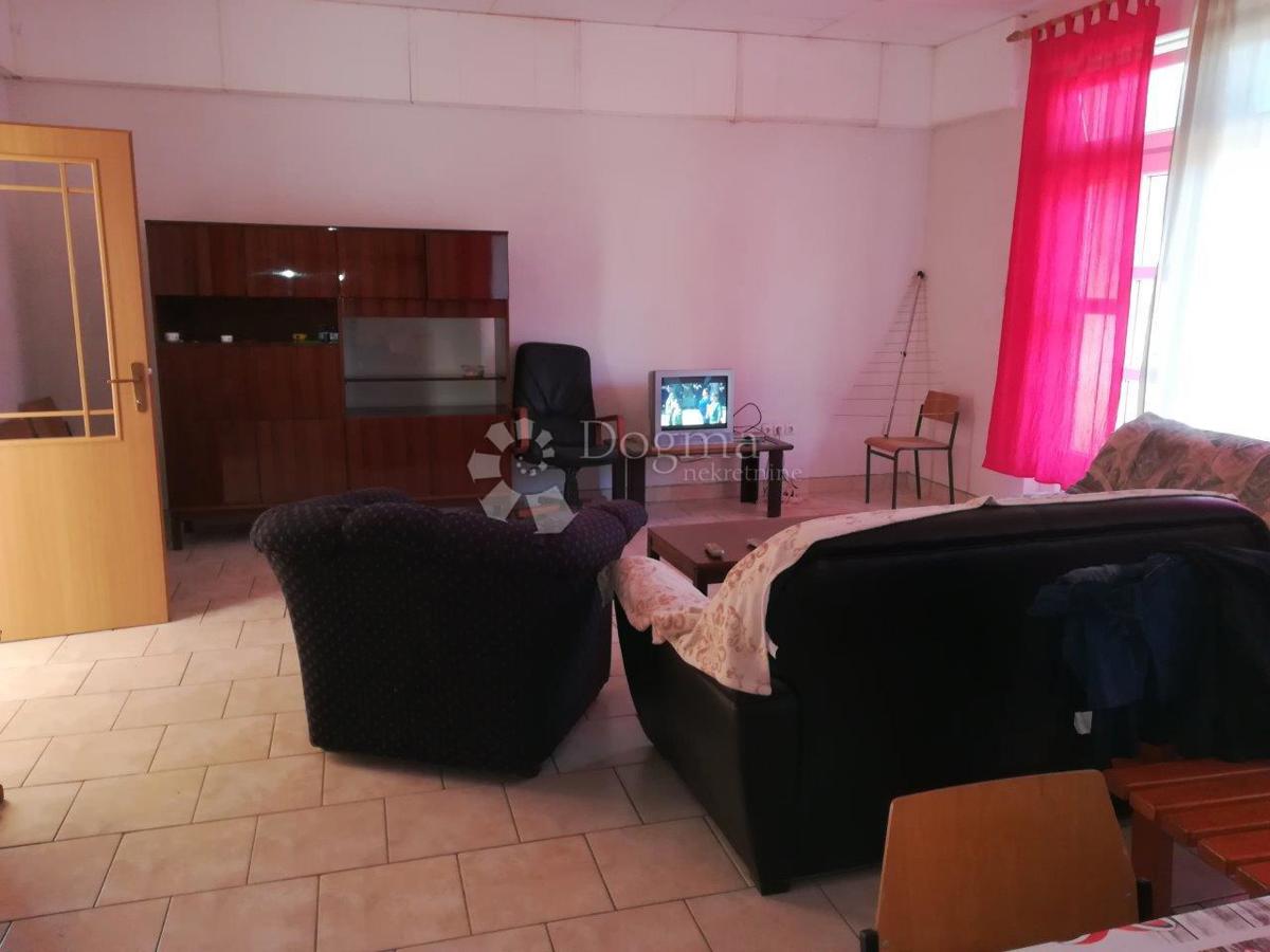 Casa Bilaj, Gospić - Okolica, 110m2