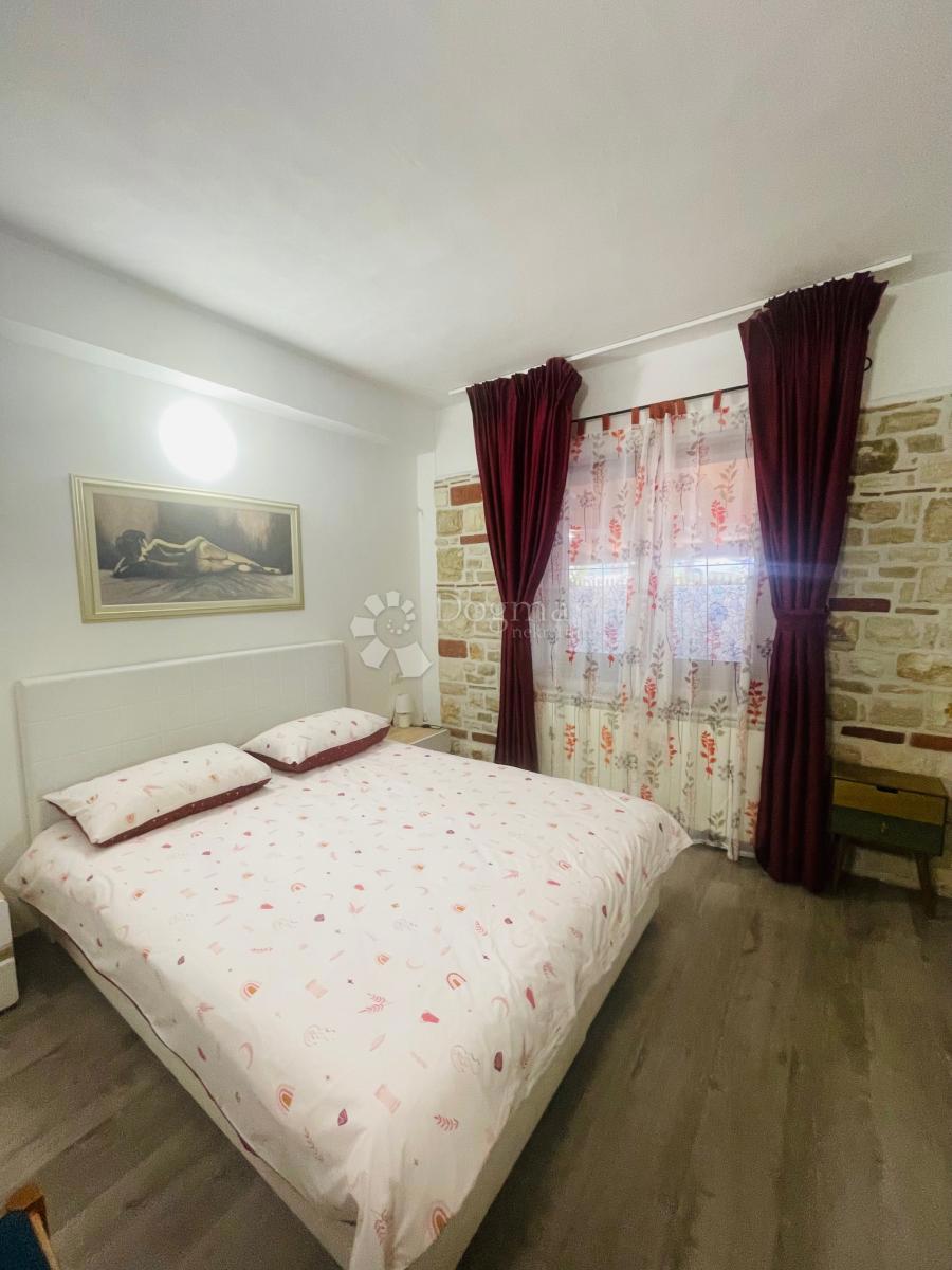 Albergo Buje, 1.229m2